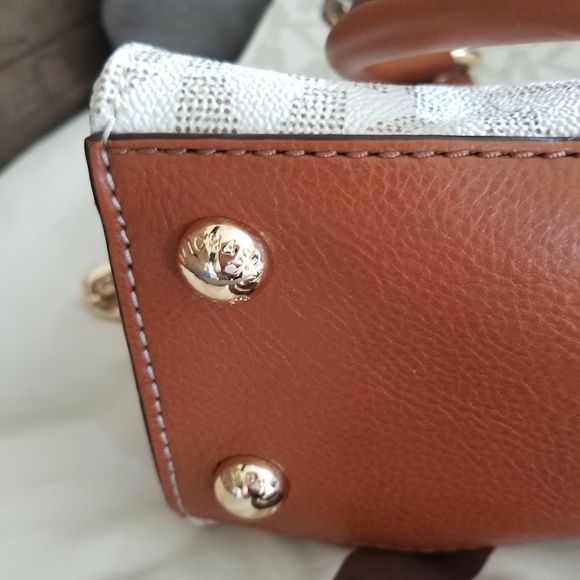 Authentic Michael kors Hamilton MK purse - Picture 7 of 7